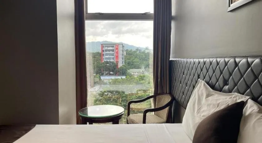 Capitol Central Hotel and Suites