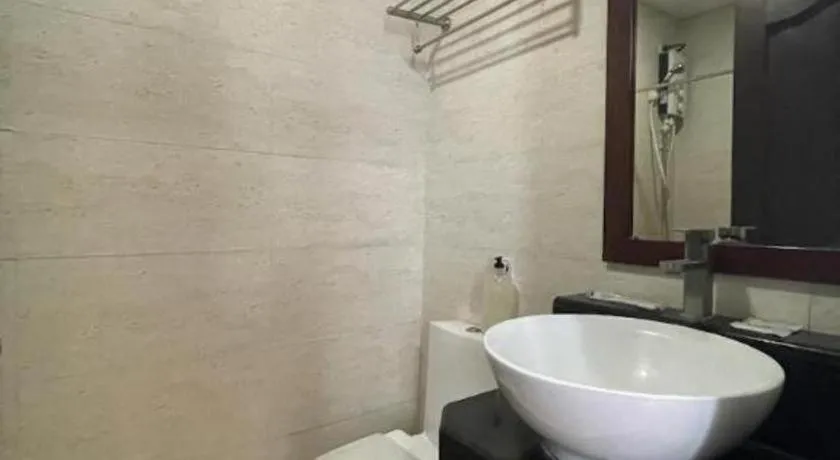 Capitol Central Hotel and Suites