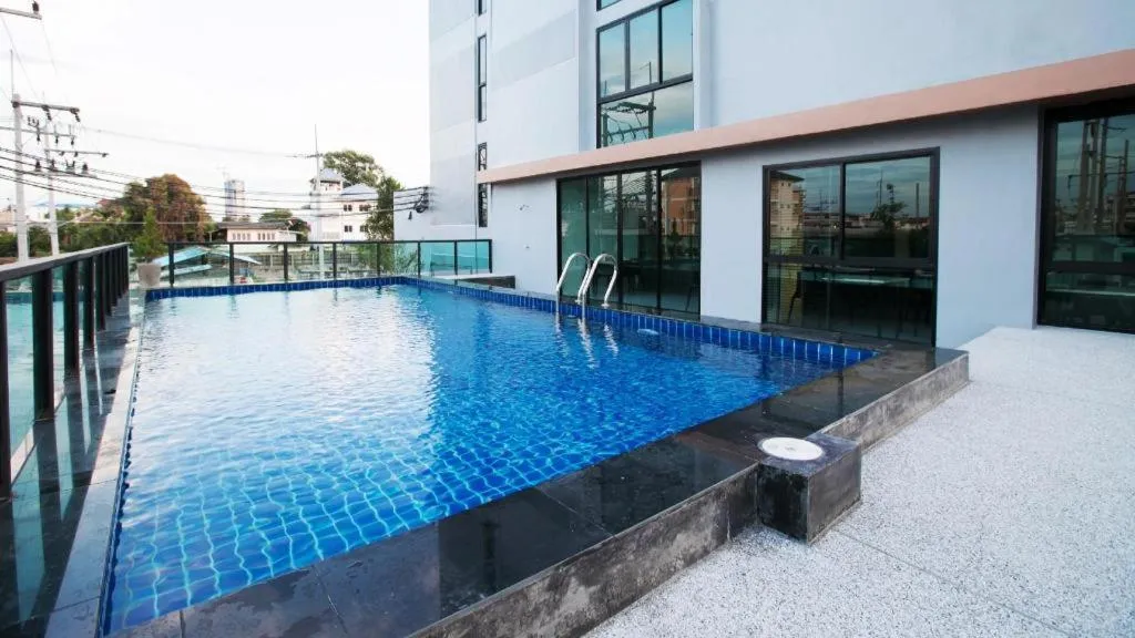 B2 South Pattaya Premier Hotel