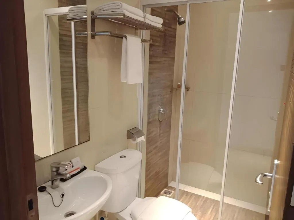 Redstar Hotel Jakarta