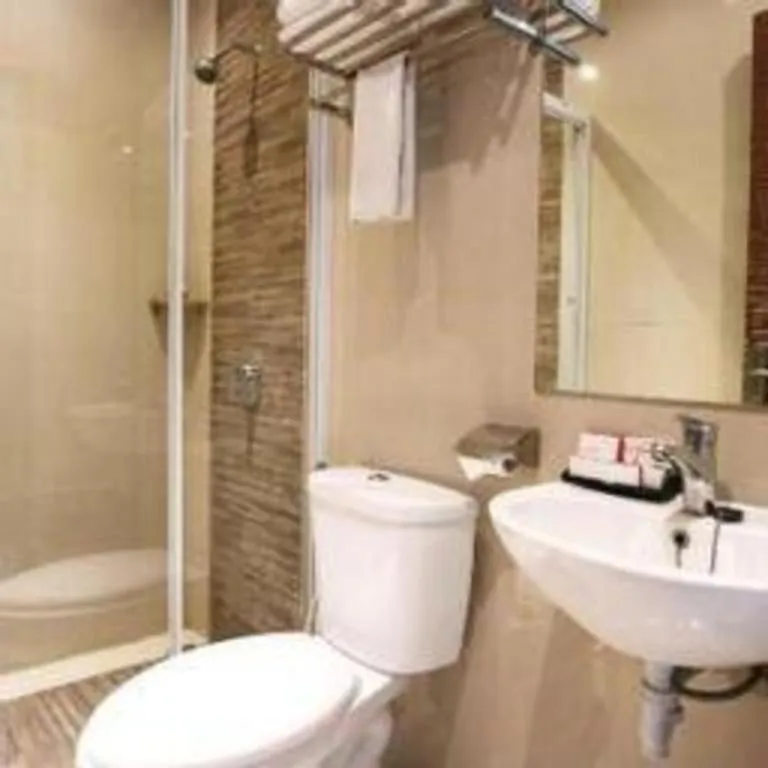 Redstar Hotel Jakarta