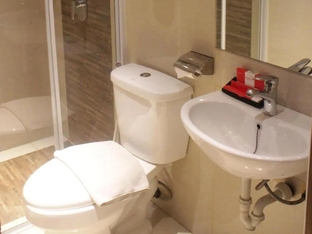 Redstar Hotel Jakarta