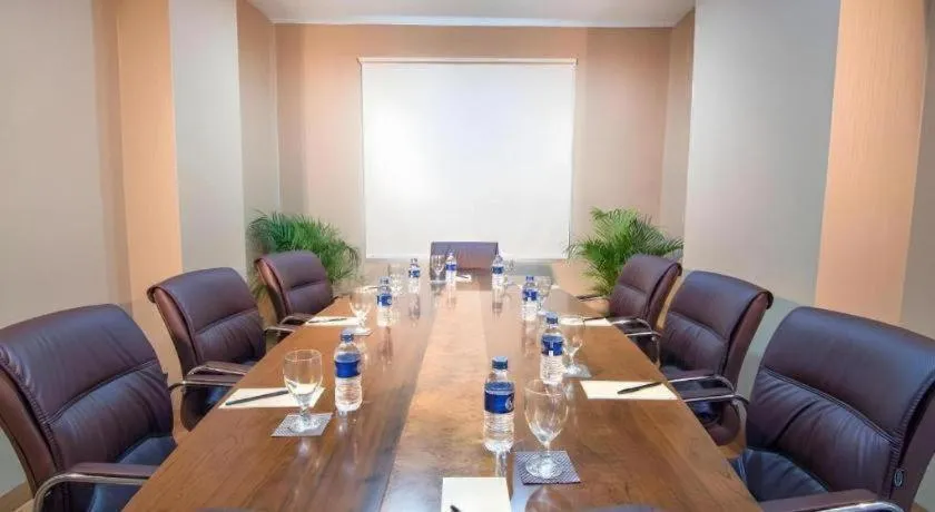 Redstar Hotel Jakarta