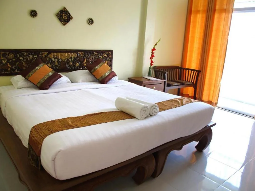 Bed in Baan Maesot Boutique Resort