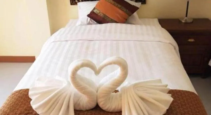 Bed in Baan Maesot Boutique Resort