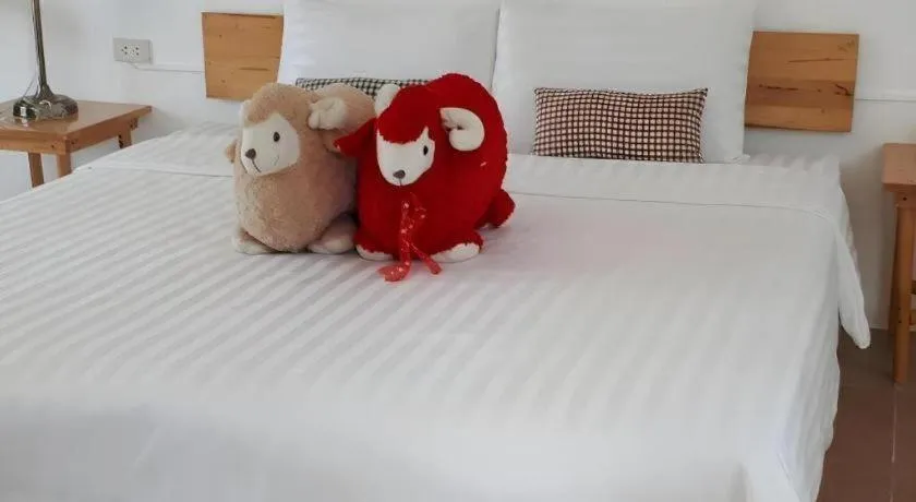 Bed in Villa Tuscany Country Resort