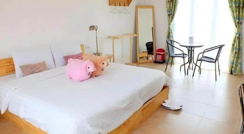 Bed in Villa Tuscany Country Resort