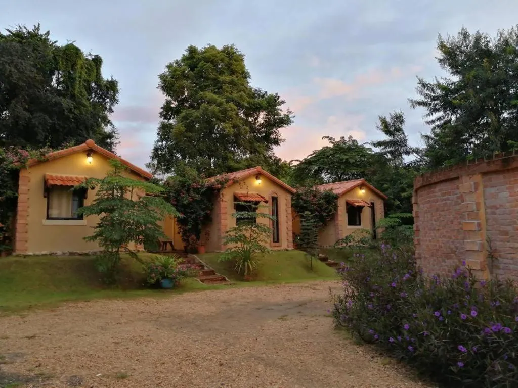 Villa Tuscany Country Resort