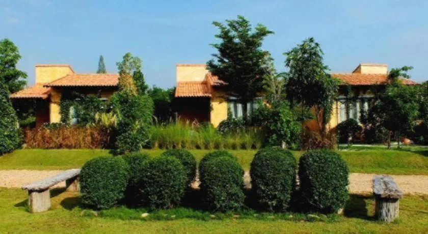 Villa Tuscany Country Resort