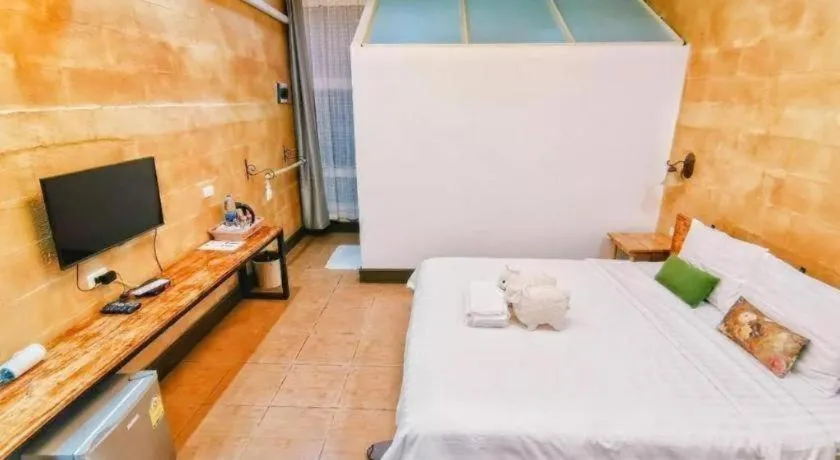 Bed in Villa Tuscany Country Resort