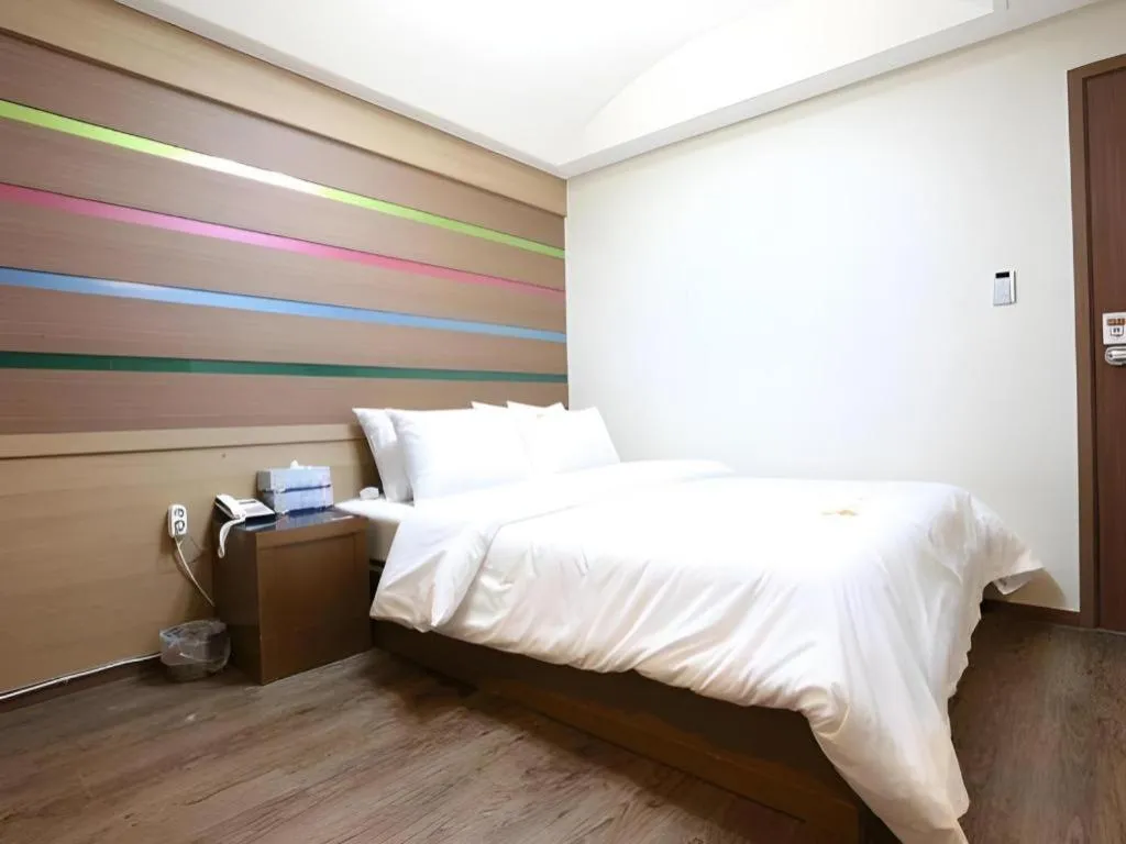 Bed in City Park Hotel