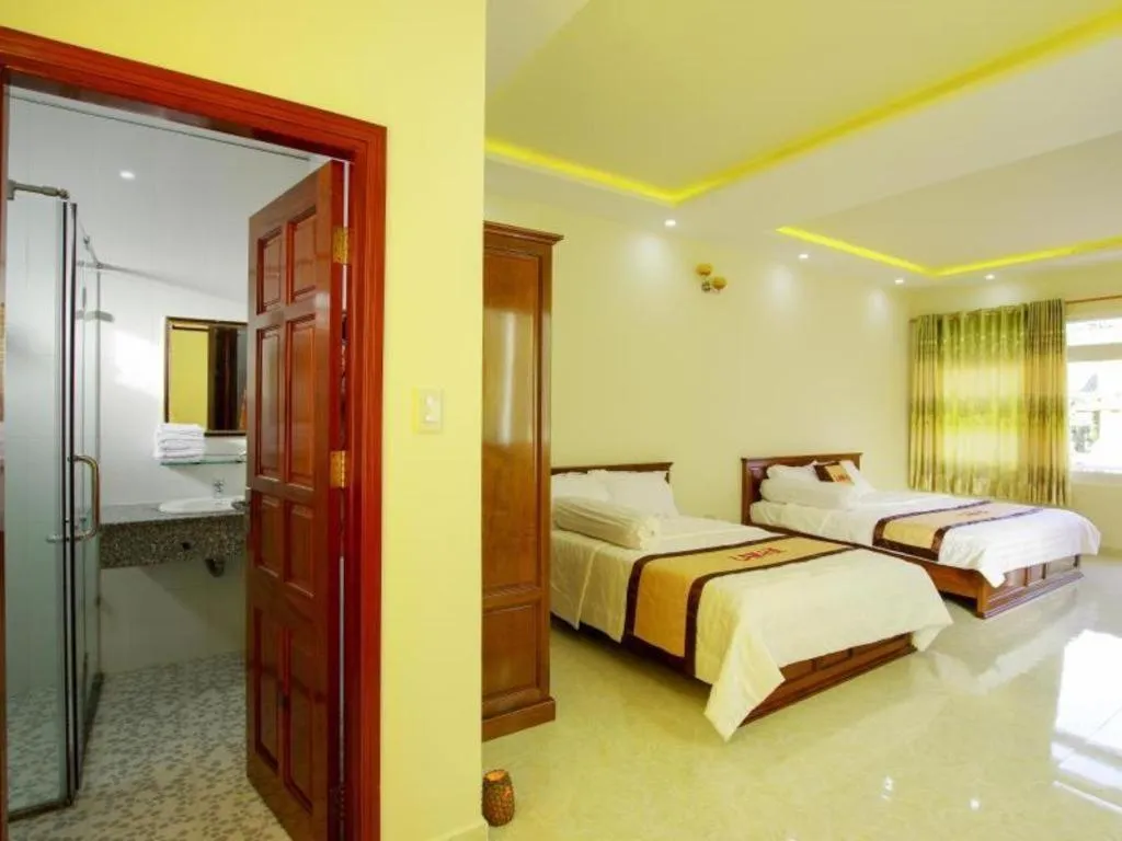 Bed in Lam Ha Resort