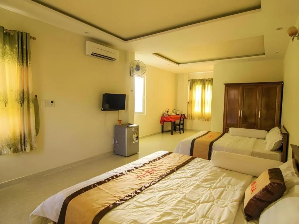 Bed in Lam Ha Resort