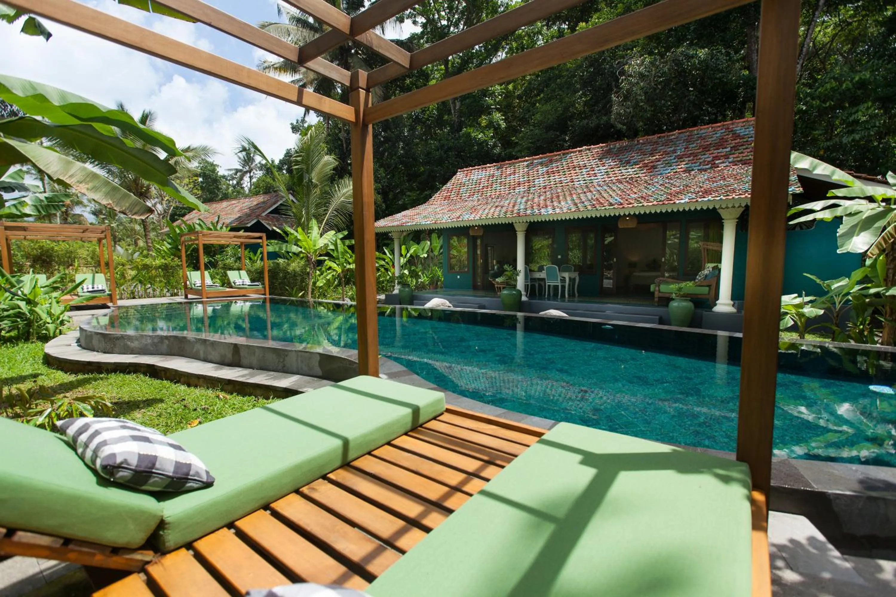 Swimming pool in Darmada Eco Resort