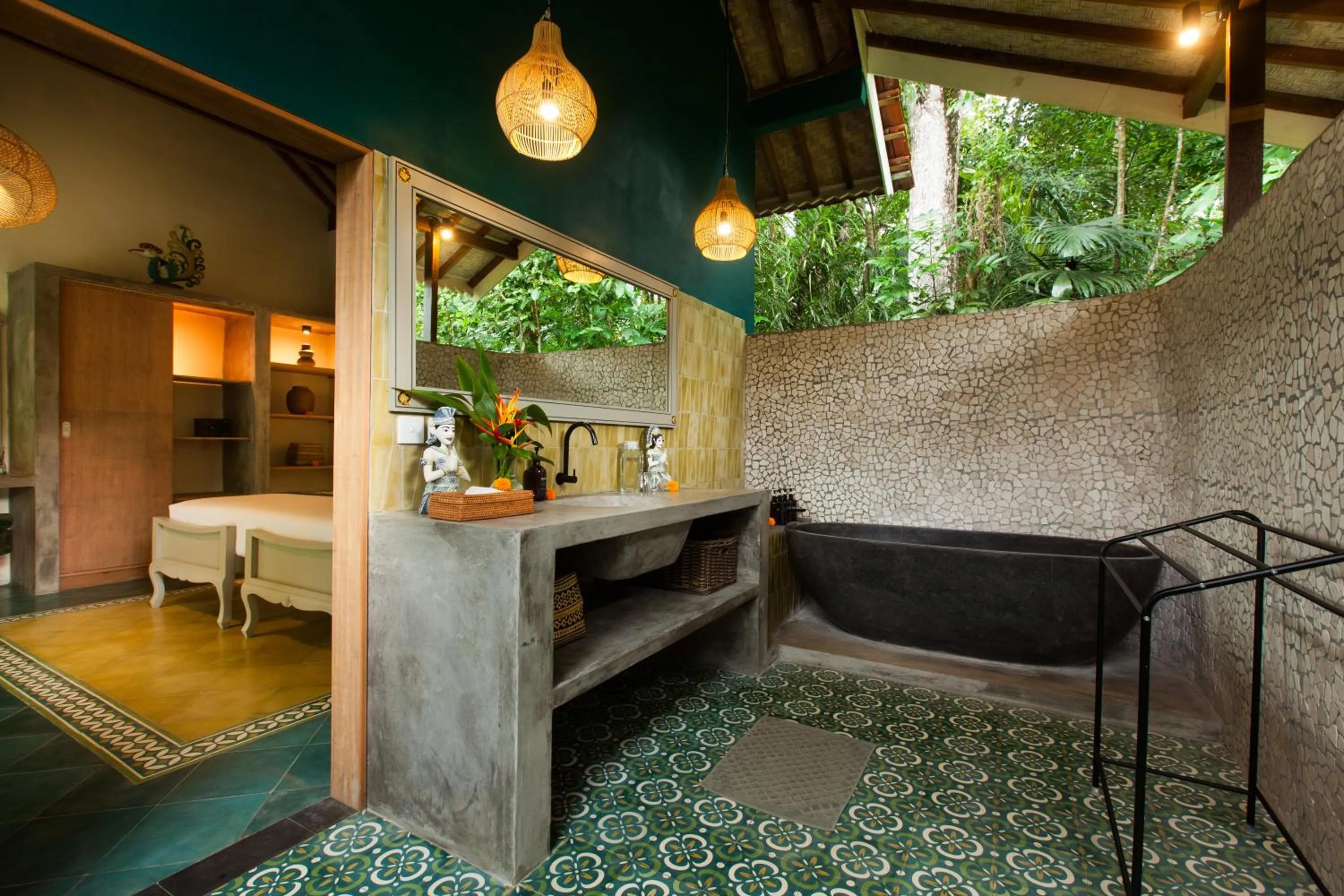 Bathroom, Bed in Darmada Eco Resort