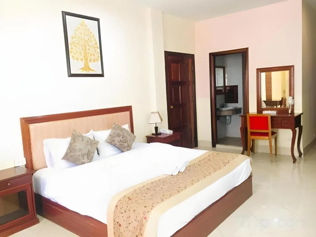 Bed in New Rose Boutique Hotel