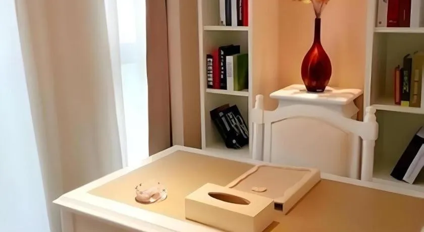 Xian Qujiang Yinzuo Hotel