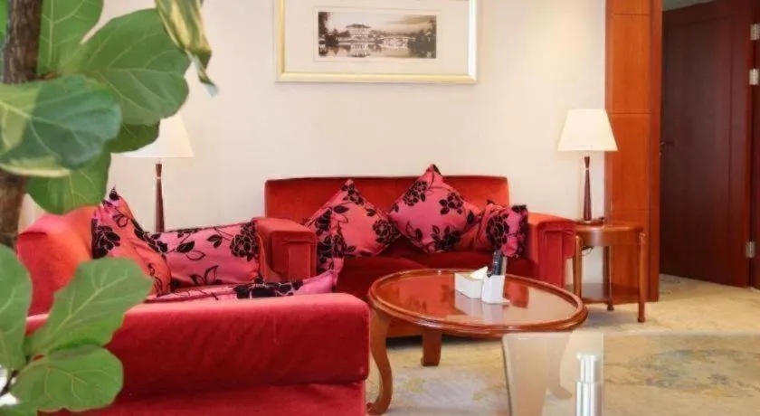 Xian Qujiang Yinzuo Hotel