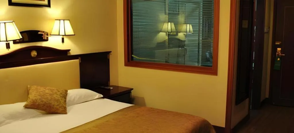 Bed in Lanzhou Hualian Hotel