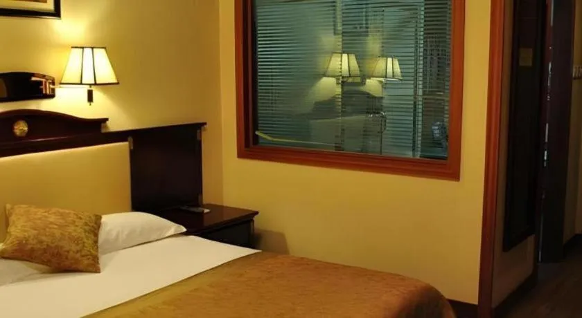 Bed in Lanzhou Hualian Hotel