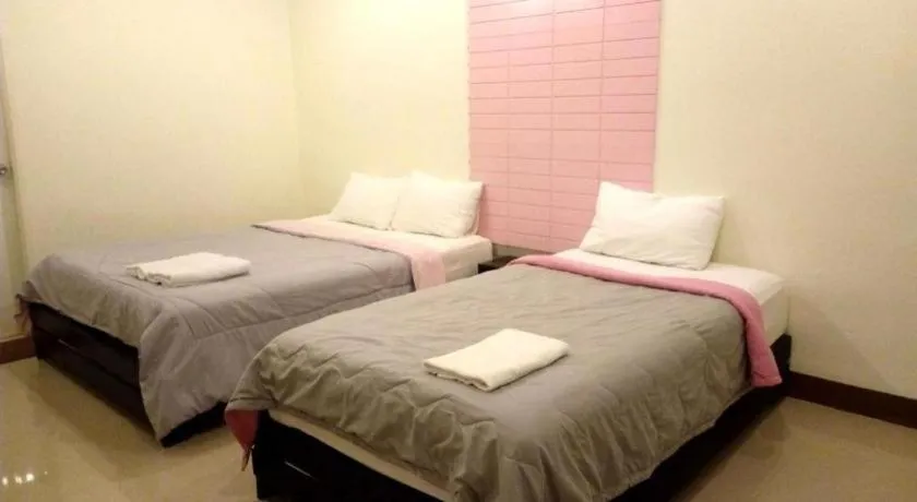 Bed in Suanlamyai Resort