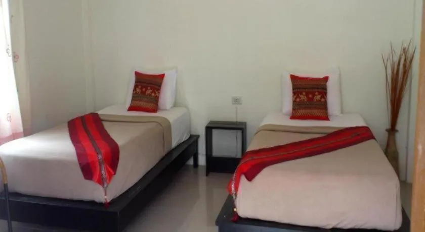 Bed in Suanlamyai Resort