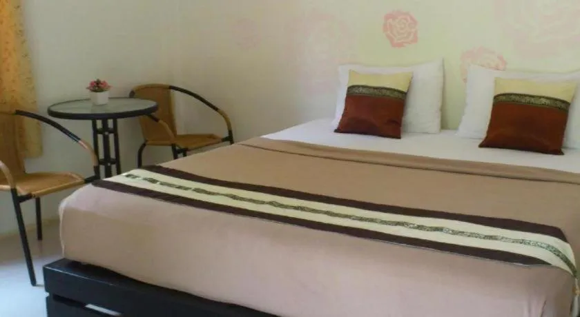 Bed in Suanlamyai Resort