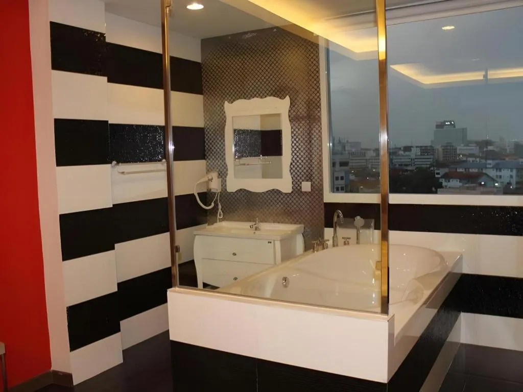 Chariot Pattaya Hotel