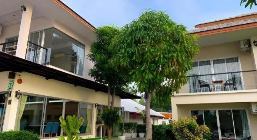 Nopparat Garden Hotel