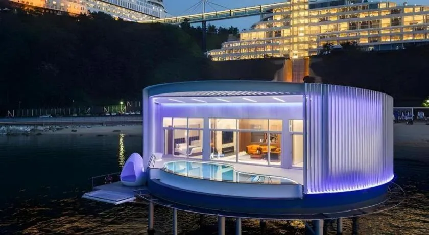 Sun Cruise Resort and Yacht