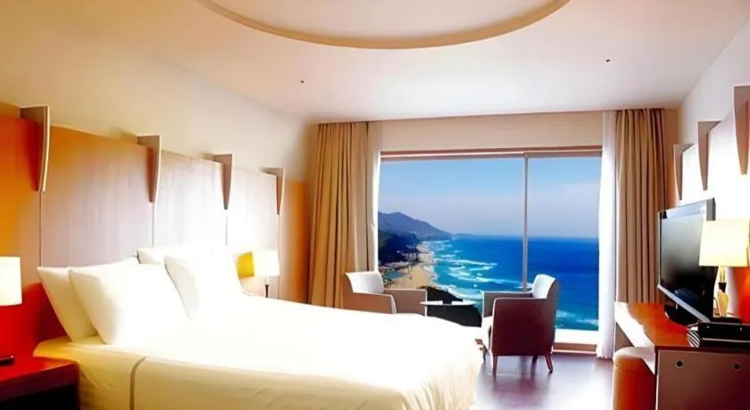 Bed in Sun Cruise Resort and Yacht