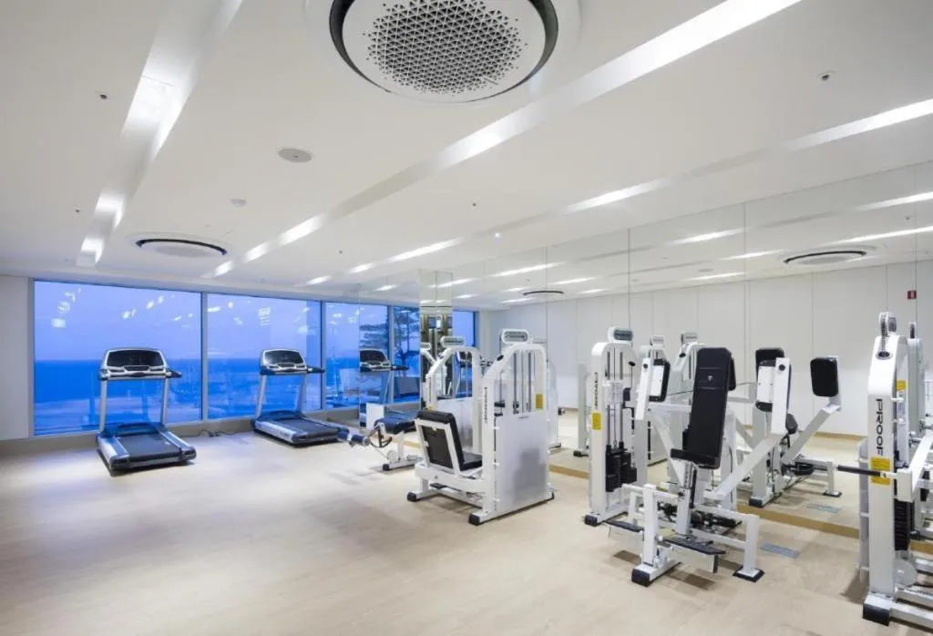 Sun Cruise Resort and Yacht