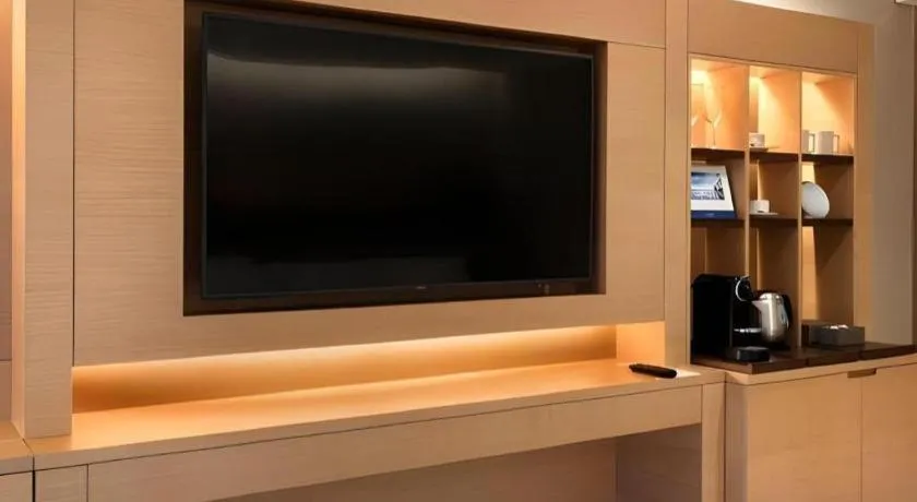 Sun Cruise Resort and Yacht