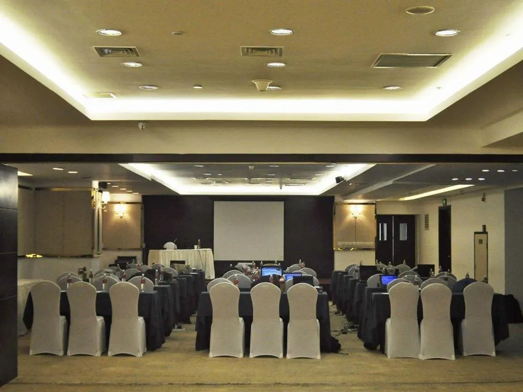 Dalian Grand Continent International Hotel