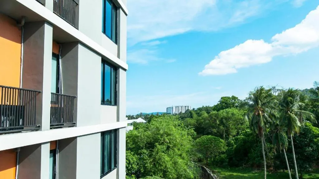 B2 Phuket Boutique & Budget Hotel