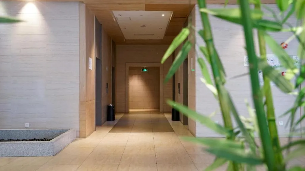 JI Hotel Shanghai Yan'an Road