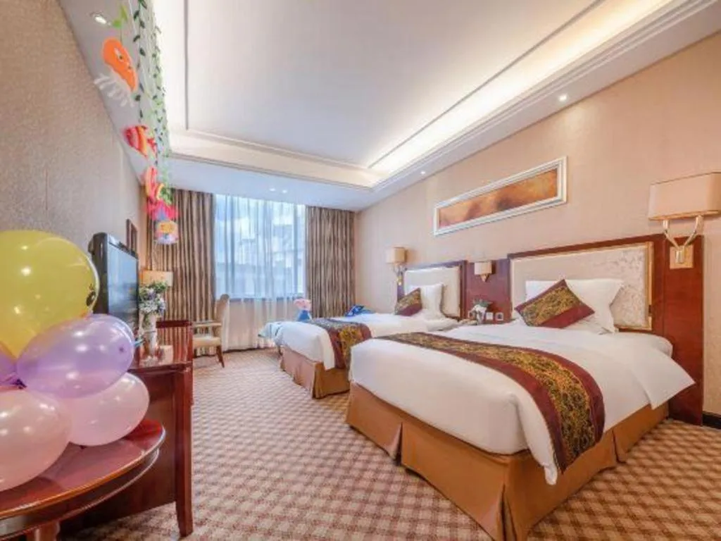 Bed in Nanning Yongjiang Hotel