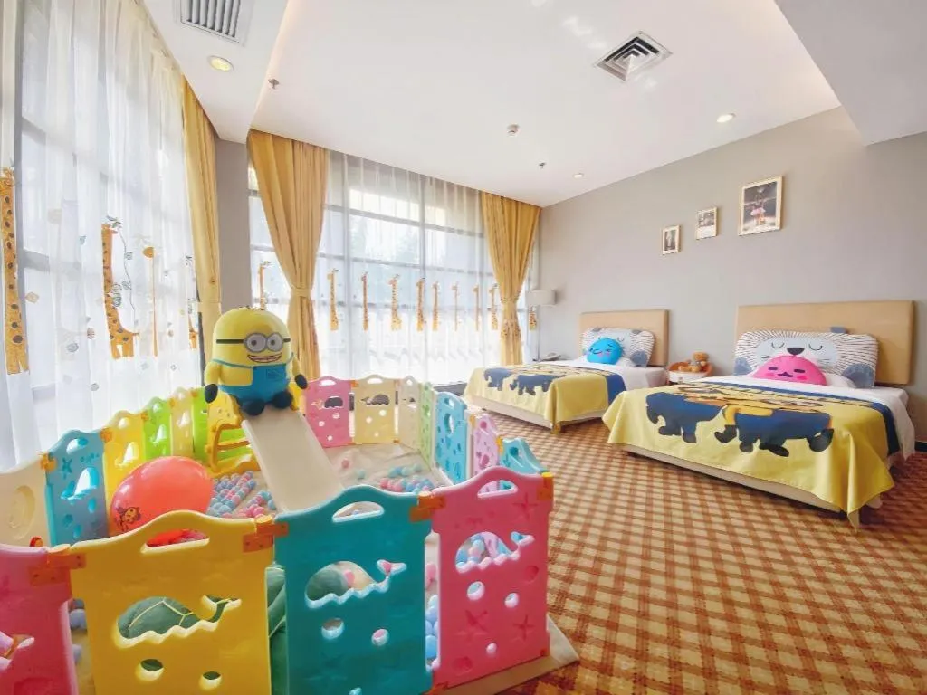 Bed in Nanning Yongjiang Hotel