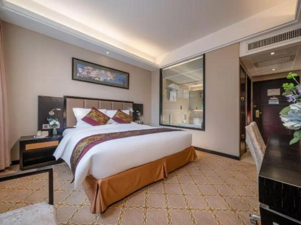 Bed in Nanning Yongjiang Hotel