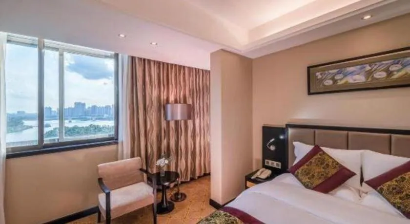 Bed in Nanning Yongjiang Hotel