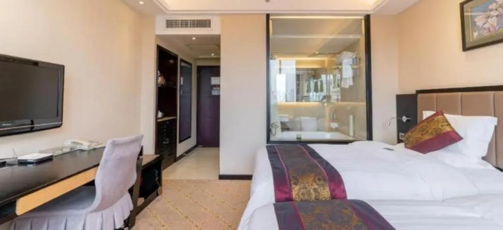 Bed in Nanning Yongjiang Hotel