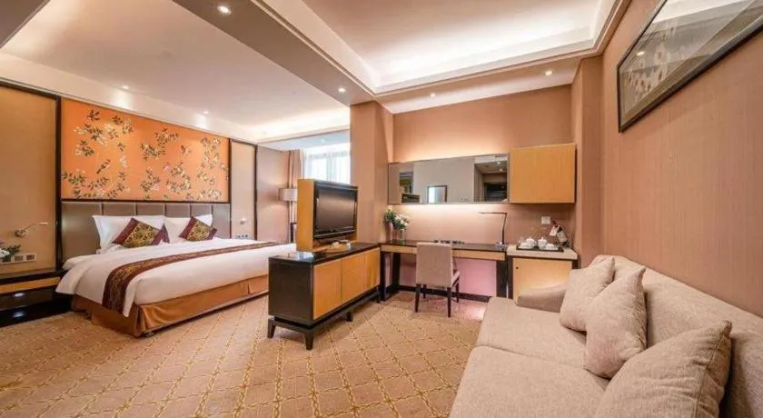 Bed in Nanning Yongjiang Hotel