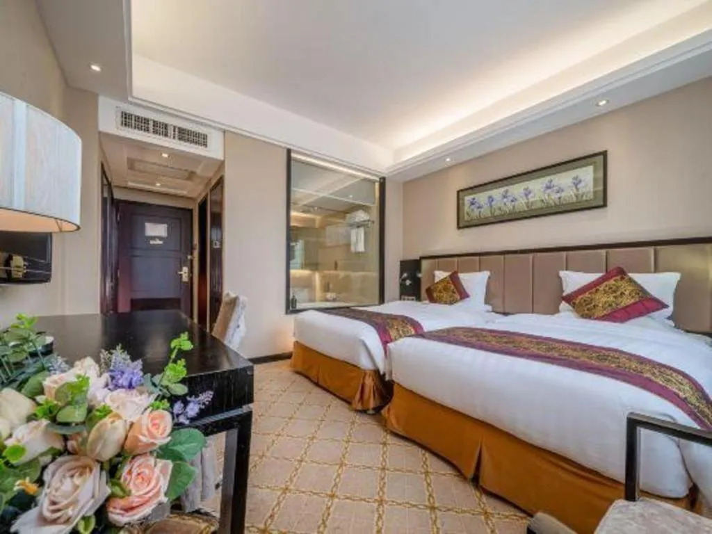 Bed in Nanning Yongjiang Hotel