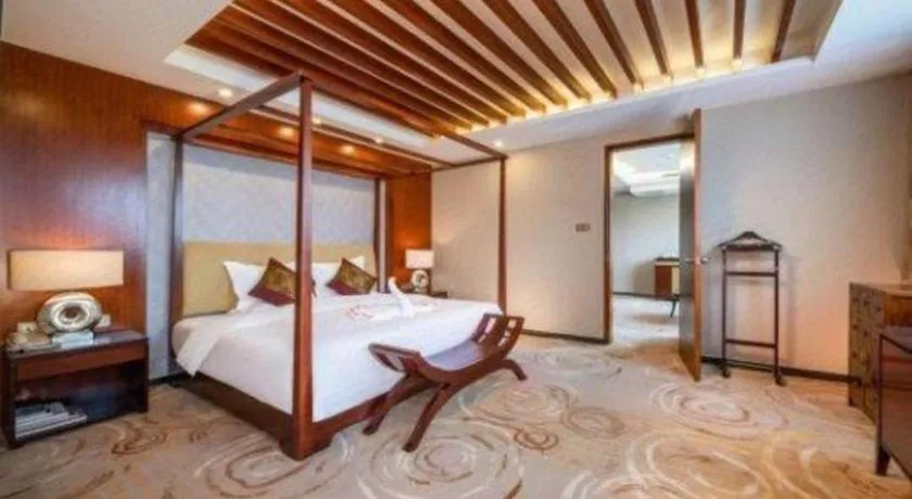 Bed in Nanning Yongjiang Hotel