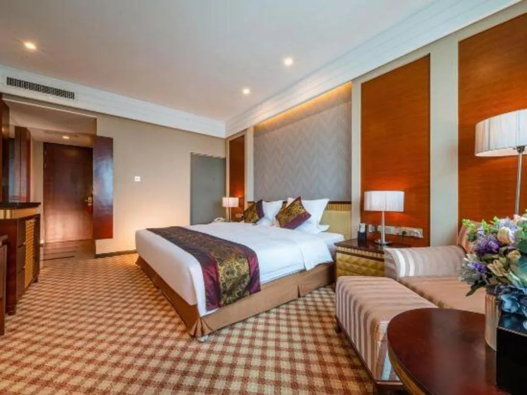 Bed in Nanning Yongjiang Hotel