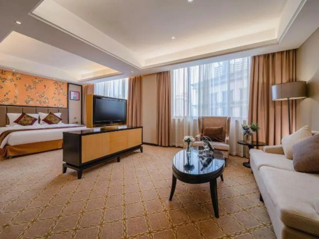 Bed in Nanning Yongjiang Hotel