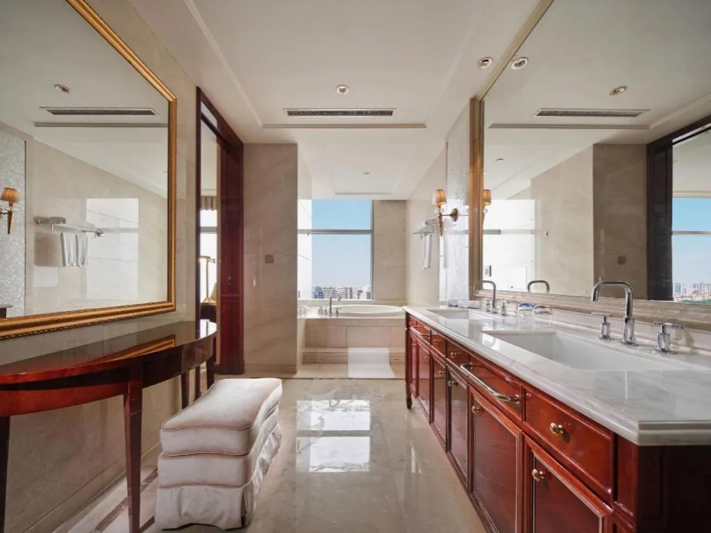 Dongwu New Century Grand Hotel Huzhou