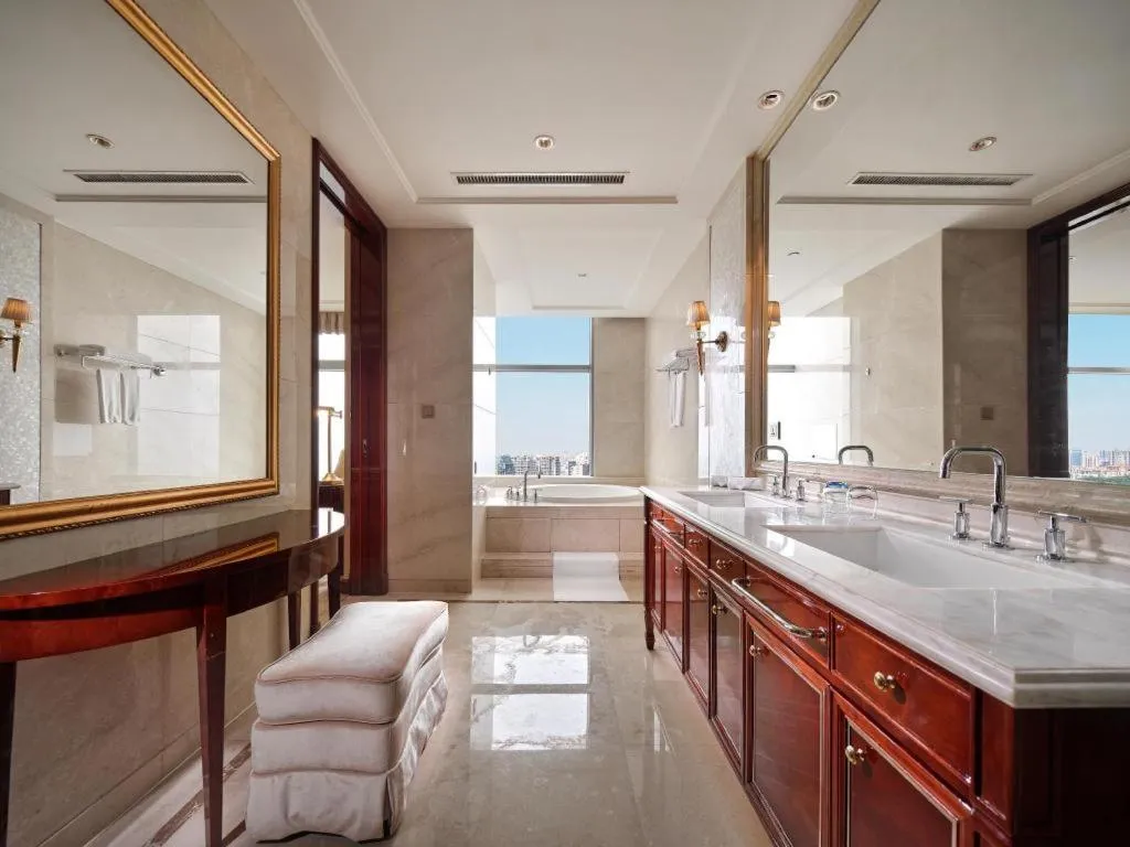 Dongwu New Century Grand Hotel Huzhou