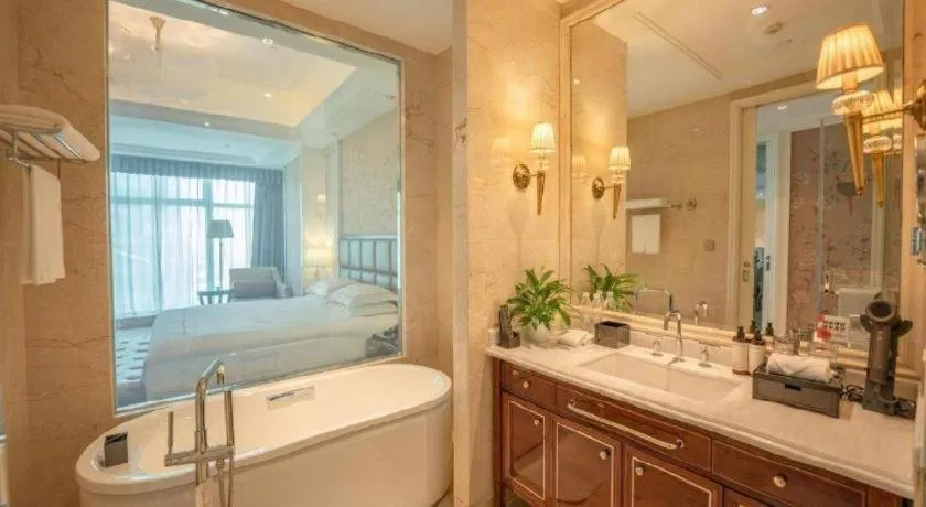 Dongwu New Century Grand Hotel Huzhou