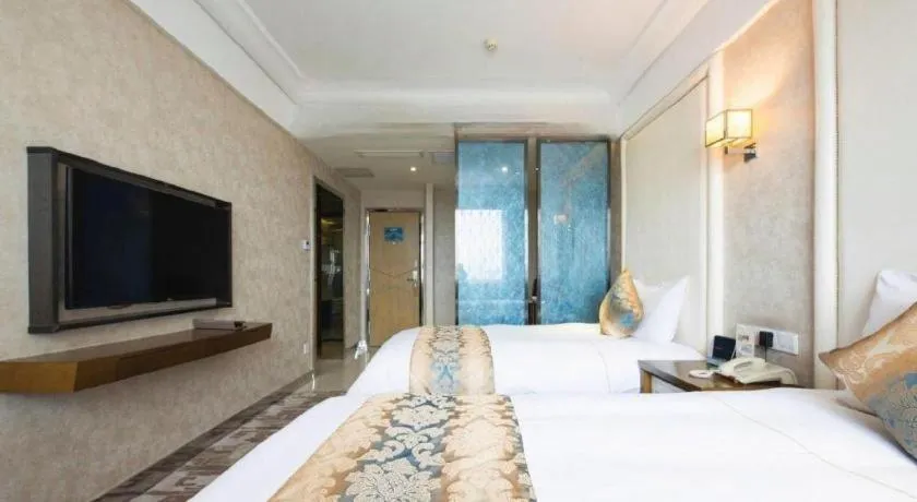 Bed in Nanjing Grand Da Qiao Hotel